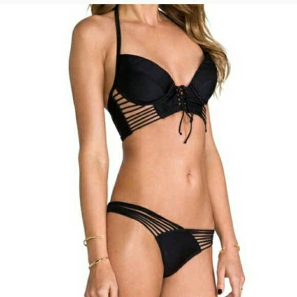 *****SOLD****Black strappy/ caged bikini