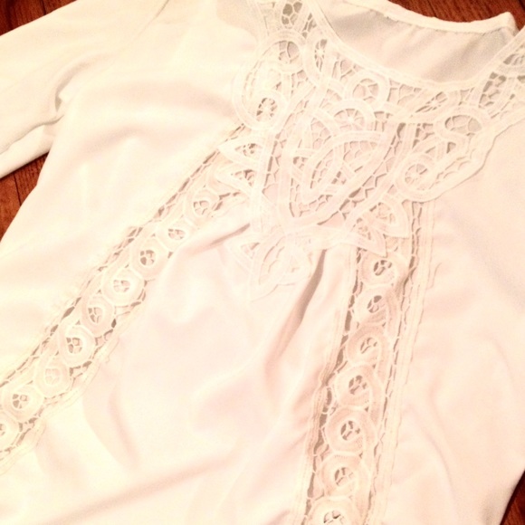 Final Weekend White Jessica Simpson Lace Blouse - Picture 2 of 3