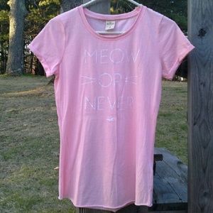 Hollister 'Meow Or Never' Fitted Tee NWOT
