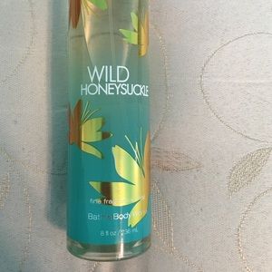 Bath and body works: Wild Honeysuckle