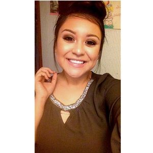 Meet your Posher, Mariela