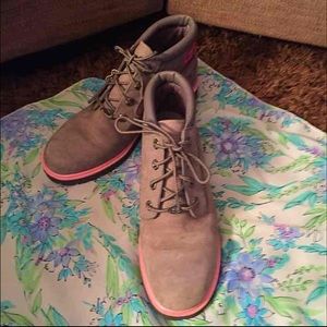 Like New Timerland Boots