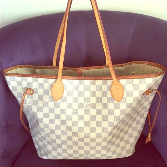 🚫 SOLD 🚫Louis Vuitton White Neverfull