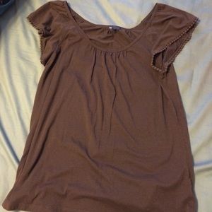 🚨DONATING SOON! Gap short sleeve shirt