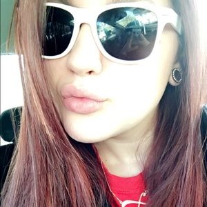 Meet your Posher, Rita