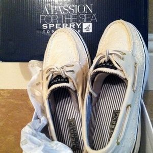 Size 7.5 Sperry Bahama -Eye Eyelet Ivory Shoes