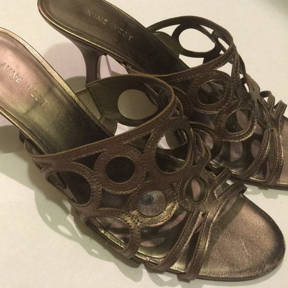 Nine West bronze 2" heel size 8.5