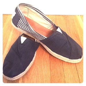 Toms shoes