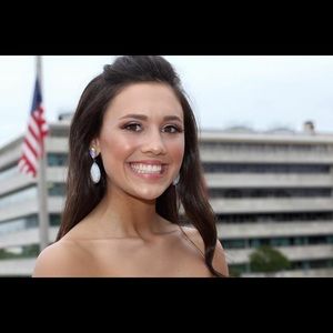 Meet your Posher, Ashby