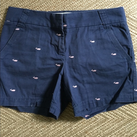 ❌SOLD❌Embroidered whale shorts