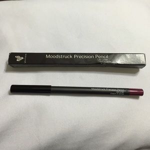 Moodstruck Precision Pencil Lip Liner