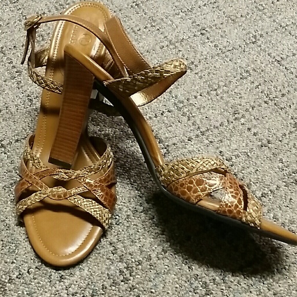 Cole Haan brown leather sandal - Picture 2 of 4