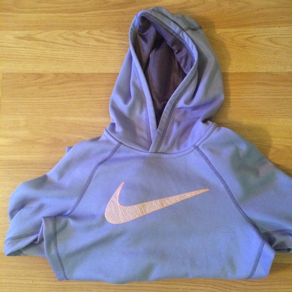 Nike Therma fit hooded sweatshirt - Picture 2 of 2