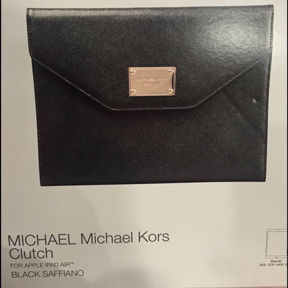 Christmas Gift 🎄🎄New ! Michael kors Ipad clutch