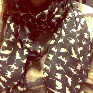 Black and white cat scarf
