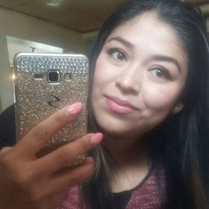 Meet your Posher, Karina