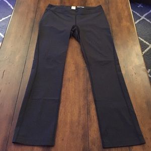 Lucy Yoga Pants - Large