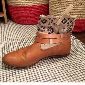 Anthropologie Latigo booties-reposh