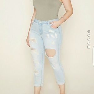 Distressed boyfriend jeans