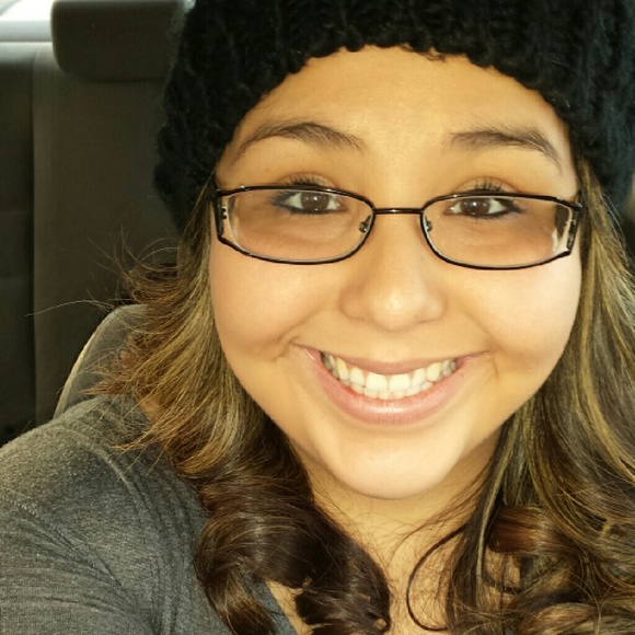 Meet your Posher, Veronica - Picture 1 of 1