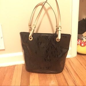 ✨SOLD✨Micheal Kors purse