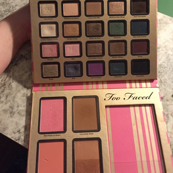 Too Faced A Few of My Favorite Things eye palette