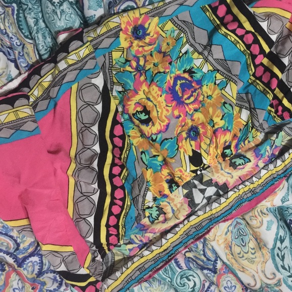 Tube top bought from cute boutique - Picture 2 of 3