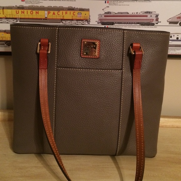 Dooney Bourke