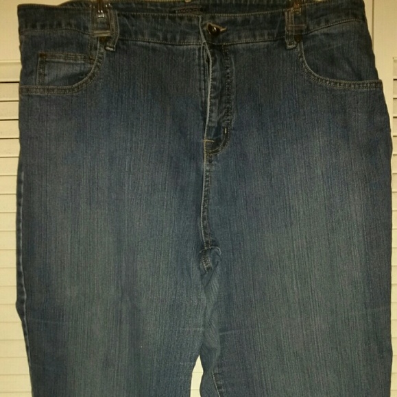 Womans Jeans - Picture 1 of 3