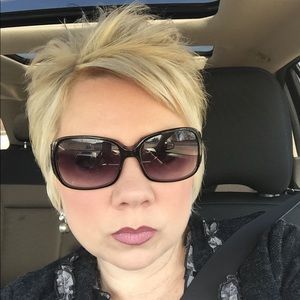 Meet your Posher, Karen