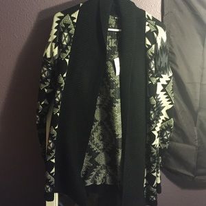 Geo patterned sweater (never worn)