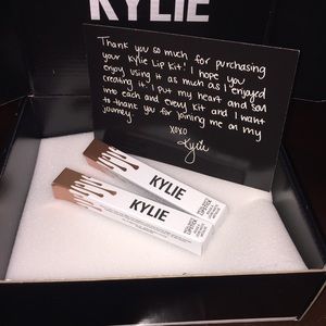 Kylie Jenner metal matte lipstick