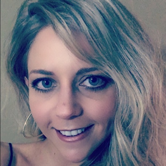Meet your Posher, Kimmy - Picture 1 of 1