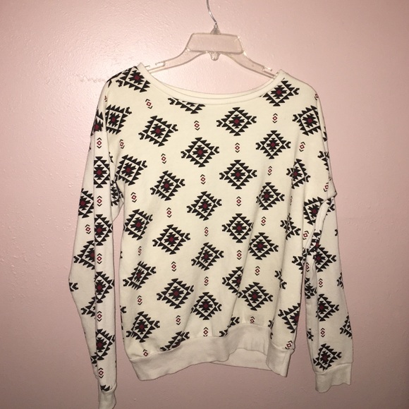 Tribal Print Crewneck - Picture 1 of 4