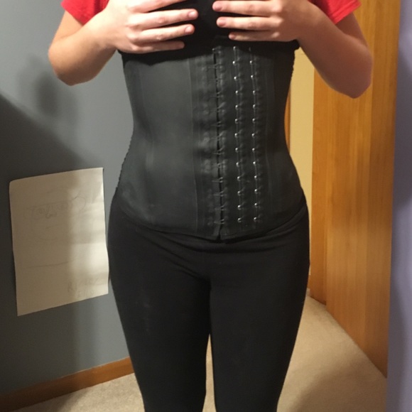 WAIST TRAINER