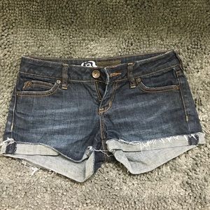 Bullhead Jean Shorts 💙