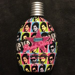 Designer Skin Modern Bombshell