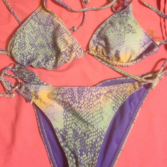 2 piece bathing suit
