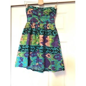 Strapless minidress WITH POCKETS!