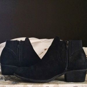 Steve Madden booties