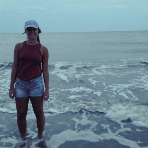 Meet your Posher, Isabella - Picture 1 of 1