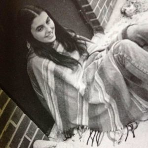 Meet your Posher, Lori