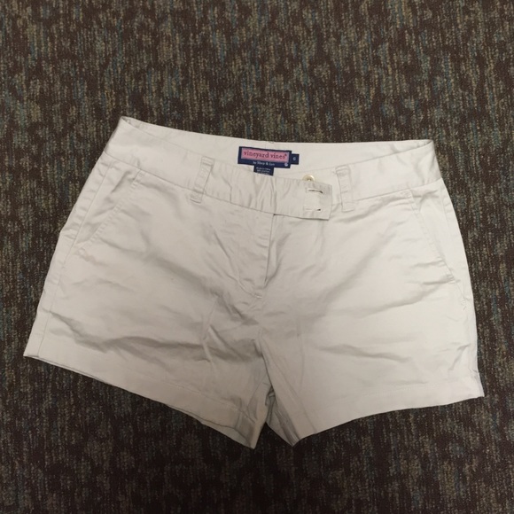 Vineyard Vines shorts