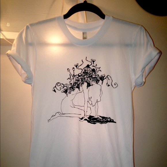 Psychedelic Mushroom Tee - Picture 1 of 4