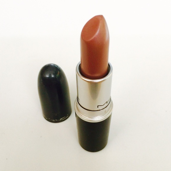 LE **NEW**  "RUSSE" LIPSTICK