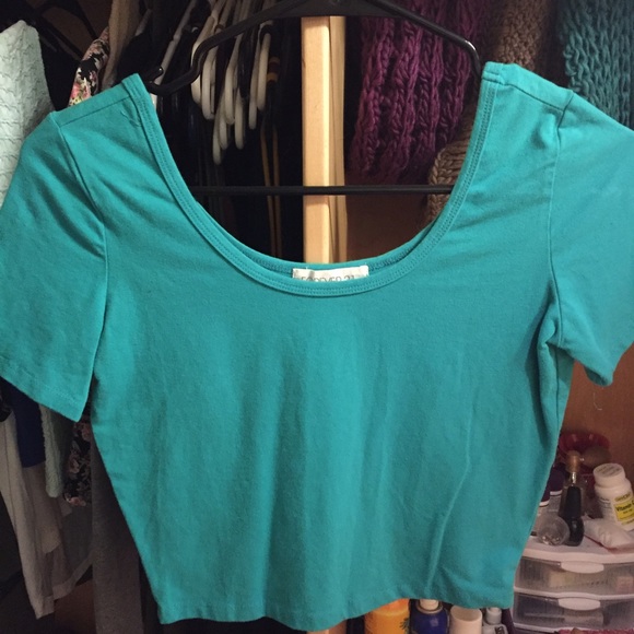 Crop top - Picture 1 of 1