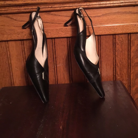 Shoe - Picture 2 of 2