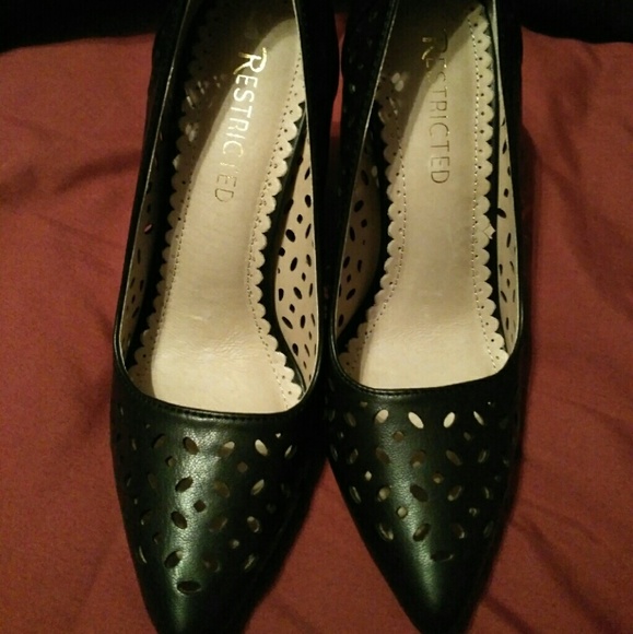 Brand New!! RESTRICTED black heels.