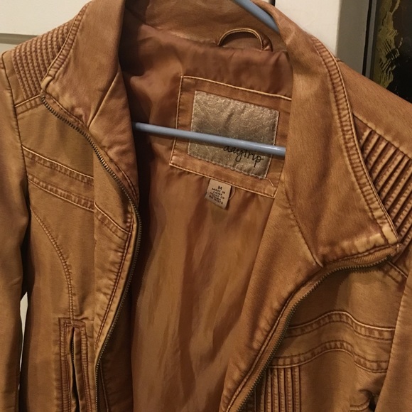 Jacket - Picture 2 of 4