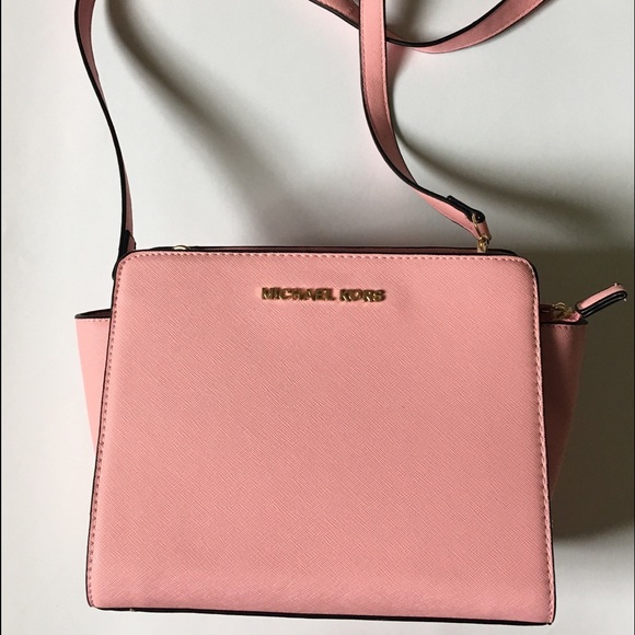 MK Selma pink purse